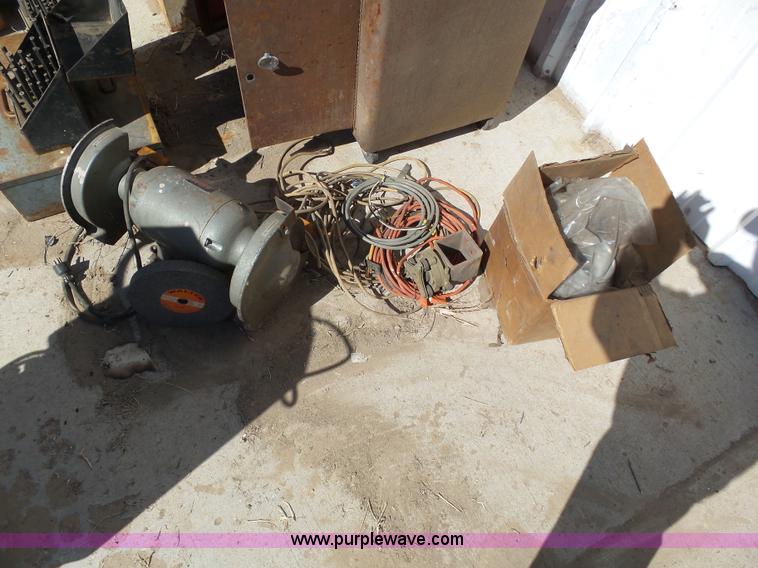 image for item J6213 Assorted tools