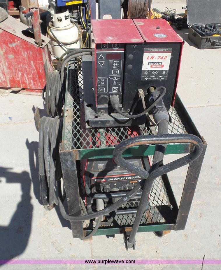 image for item J6213 Assorted tools