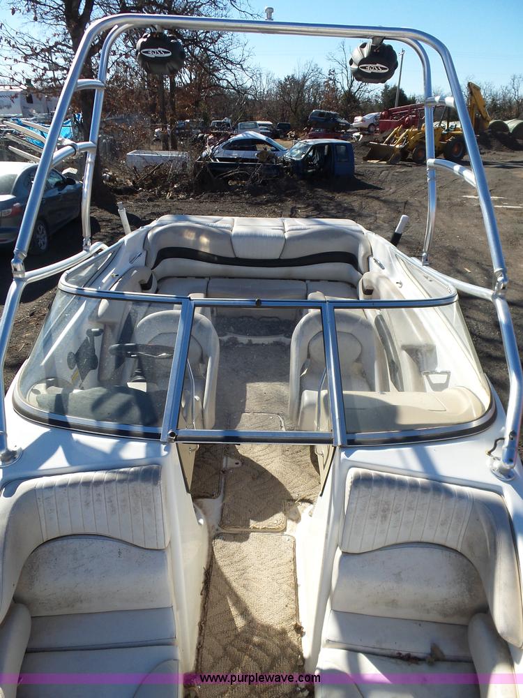 image for item J7574 2007 Glastron GXL-205 boat