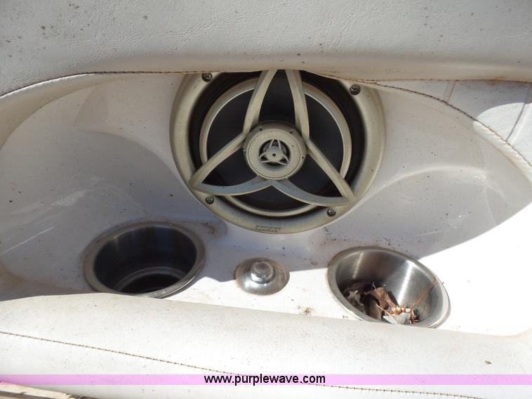 image for item J7574 2007 Glastron GXL-205 boat