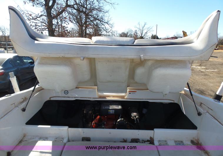 image for item J7574 2007 Glastron GXL-205 boat