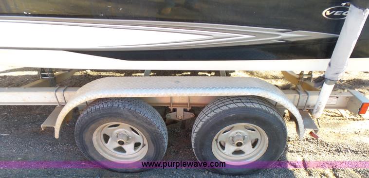 image for item J7574 2007 Glastron GXL-205 boat