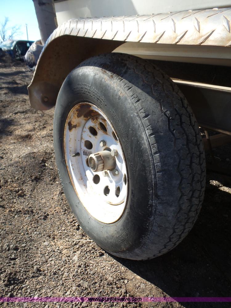 image for item J7574 2007 Glastron GXL-205 boat