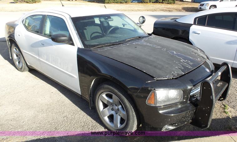 image for item J7669 2008 Dodge Charger SE