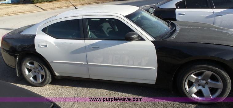 image for item J7669 2008 Dodge Charger SE