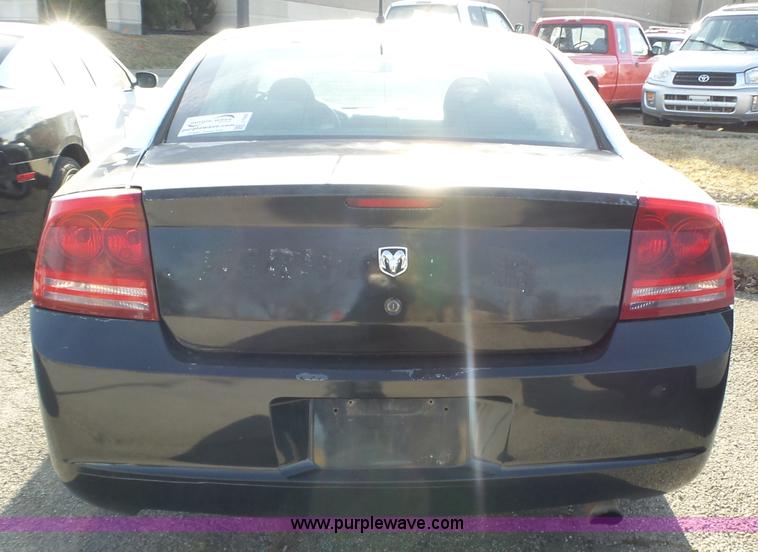 image for item J7669 2008 Dodge Charger SE