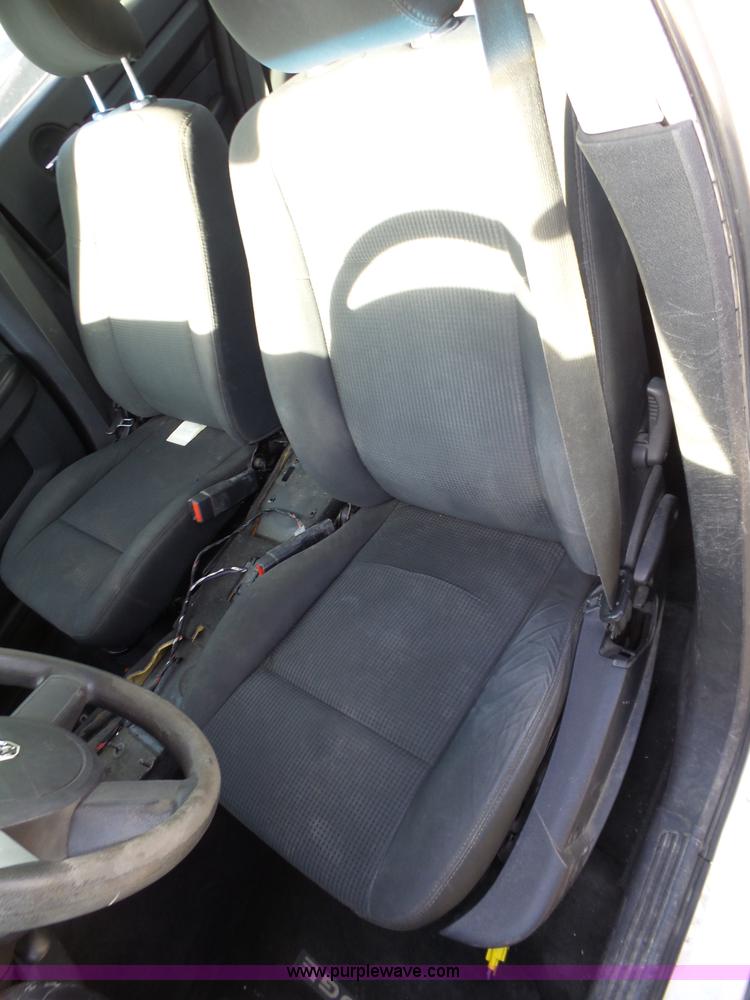 image for item J7669 2008 Dodge Charger SE