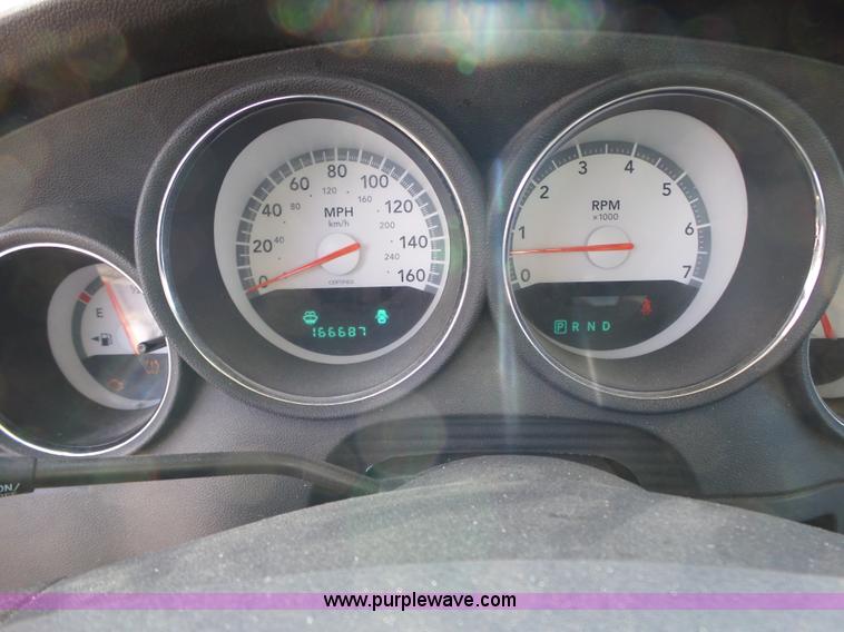 image for item J7669 2008 Dodge Charger SE