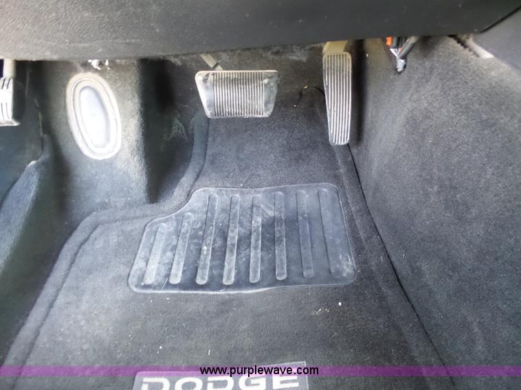 image for item J7669 2008 Dodge Charger SE