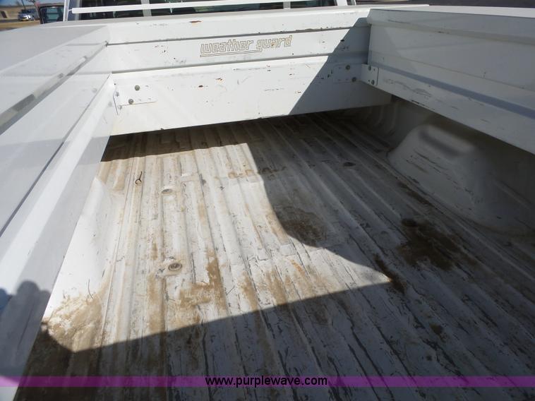 image for item J7686 2009 Ford F250 Super Duty pickup truck