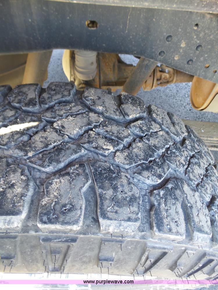 image for item J7686 2009 Ford F250 Super Duty pickup truck