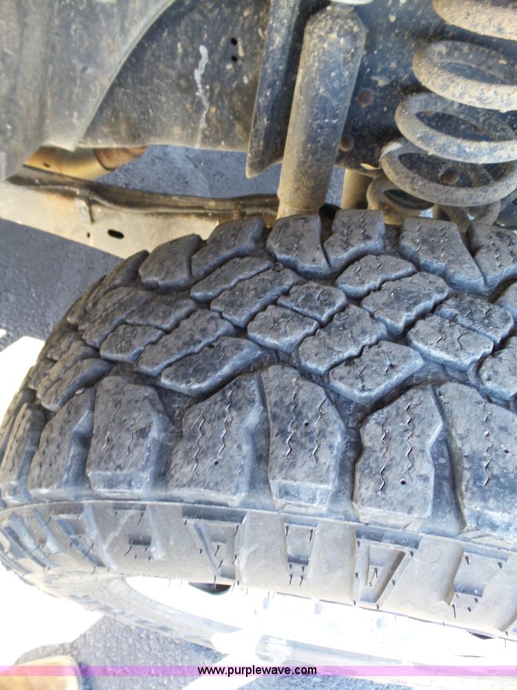 image for item J7686 2009 Ford F250 Super Duty pickup truck