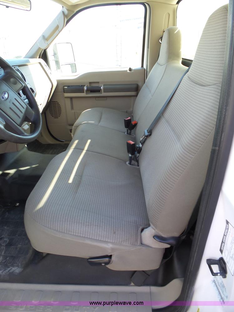 image for item J7686 2009 Ford F250 Super Duty pickup truck