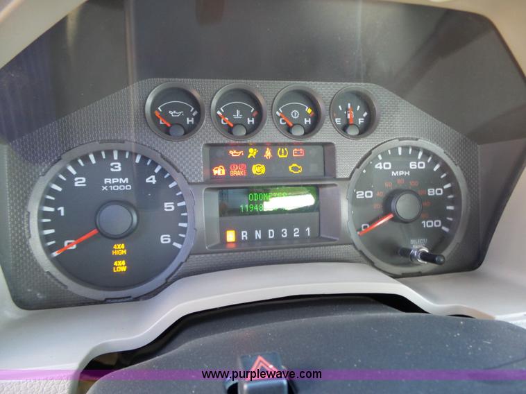 image for item J7686 2009 Ford F250 Super Duty pickup truck