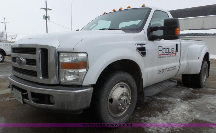 image for item J8847 2008 Ford F350 Super Duty XLT pickup truck
