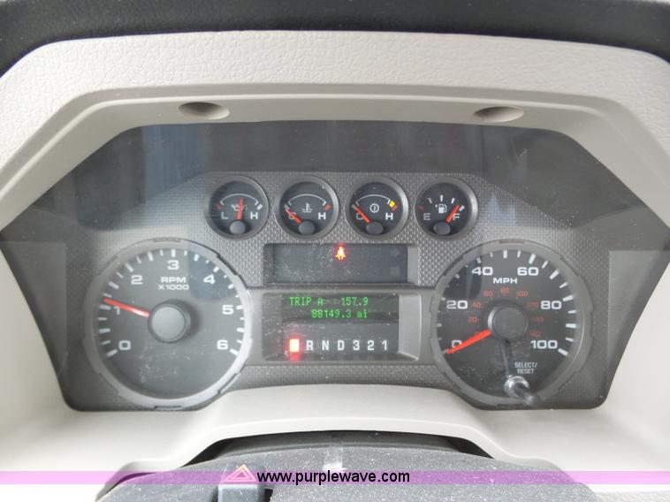 image for item J8847 2008 Ford F350 Super Duty XLT pickup truck