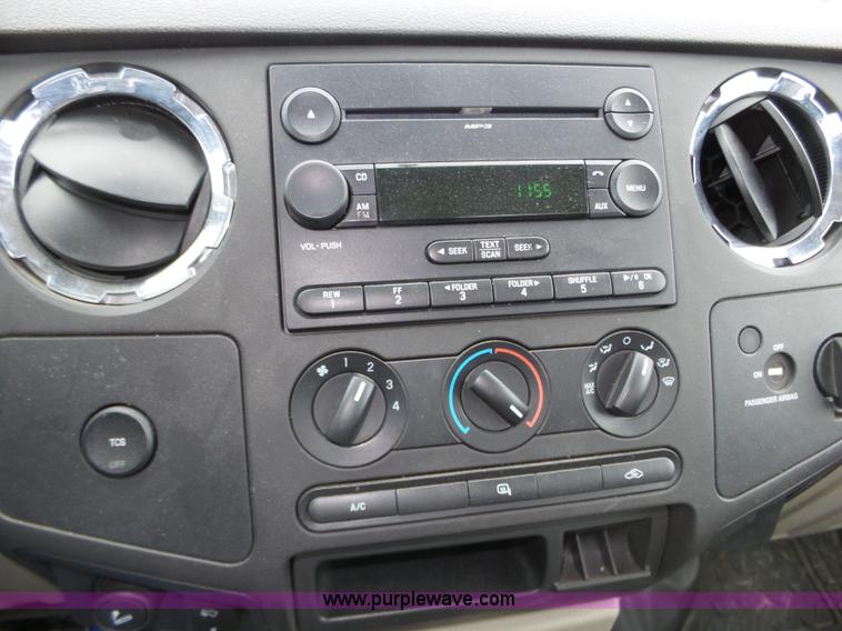 image for item J8847 2008 Ford F350 Super Duty XLT pickup truck