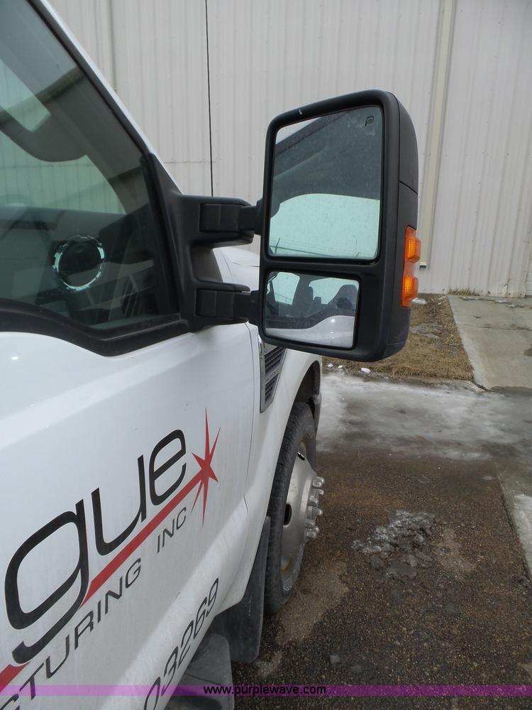 image for item J8847 2008 Ford F350 Super Duty XLT pickup truck