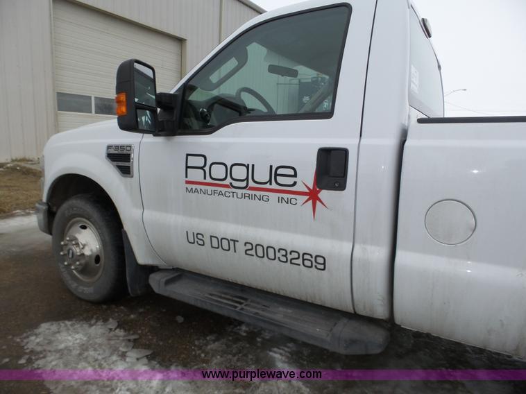 image for item J8847 2008 Ford F350 Super Duty XLT pickup truck