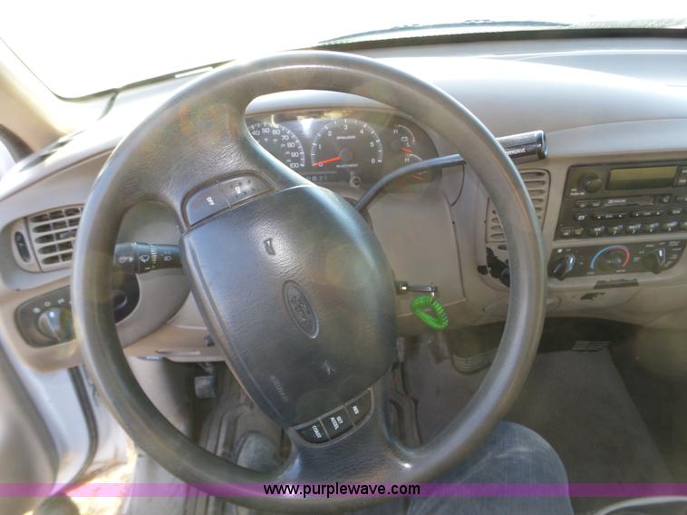 image for item J8894 2000 Ford F150 XLT 7700 SuperCab pickup truck