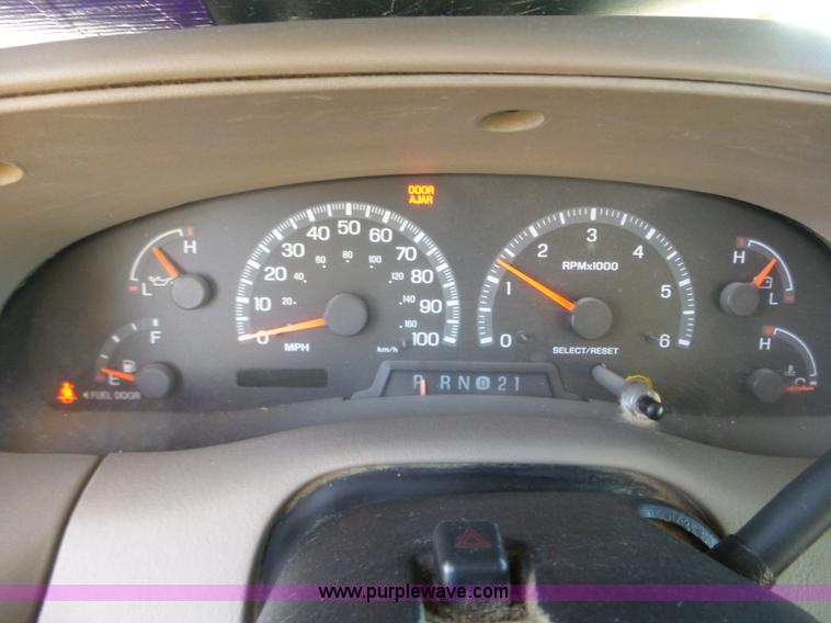 image for item J8894 2000 Ford F150 XLT 7700 SuperCab pickup truck