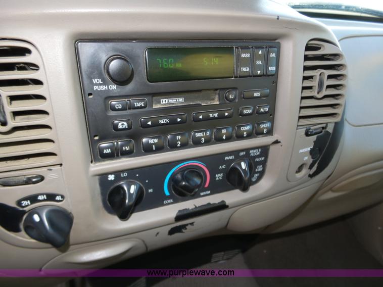 image for item J8894 2000 Ford F150 XLT 7700 SuperCab pickup truck