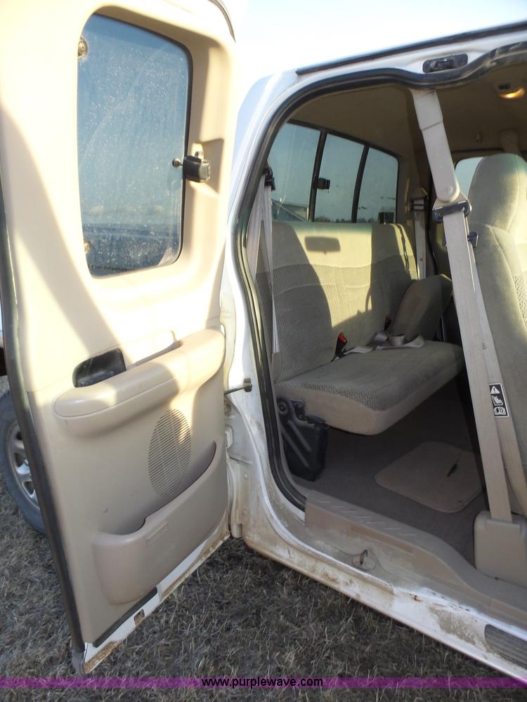 image for item J8894 2000 Ford F150 XLT 7700 SuperCab pickup truck