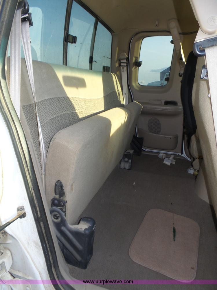 image for item J8894 2000 Ford F150 XLT 7700 SuperCab pickup truck