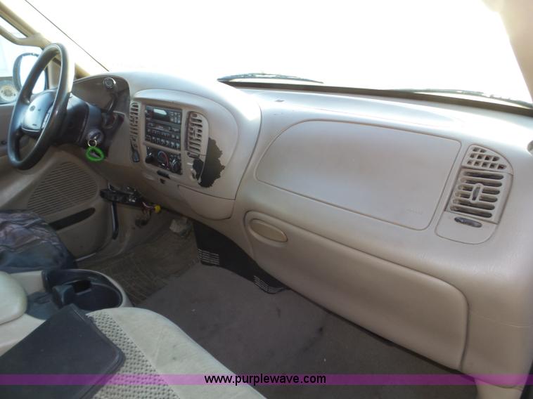 image for item J8894 2000 Ford F150 XLT 7700 SuperCab pickup truck