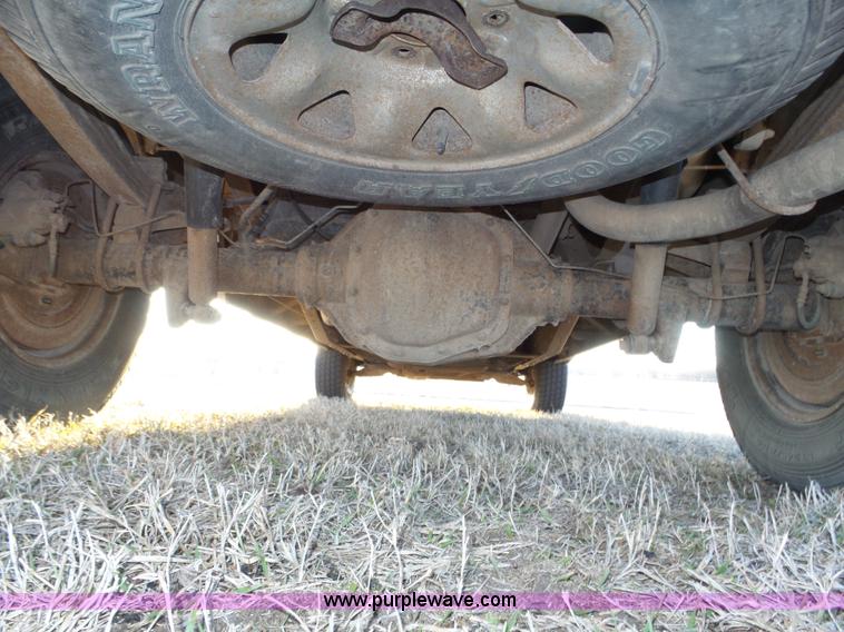 image for item J8894 2000 Ford F150 XLT 7700 SuperCab pickup truck