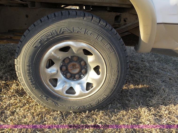 image for item J8894 2000 Ford F150 XLT 7700 SuperCab pickup truck