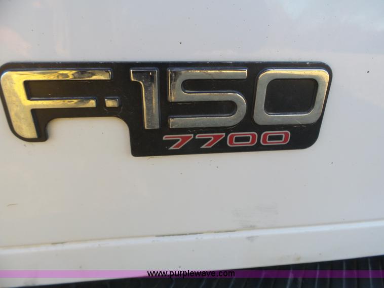 image for item J8894 2000 Ford F150 XLT 7700 SuperCab pickup truck