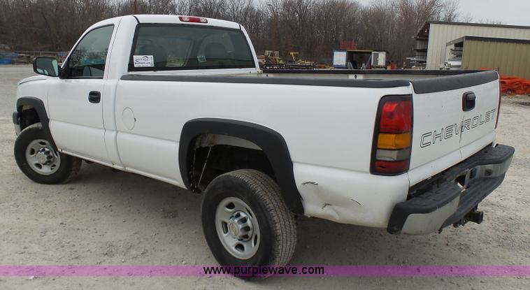 image for item K4259 2007 Chevrolet Silverado 2500 pickup truck