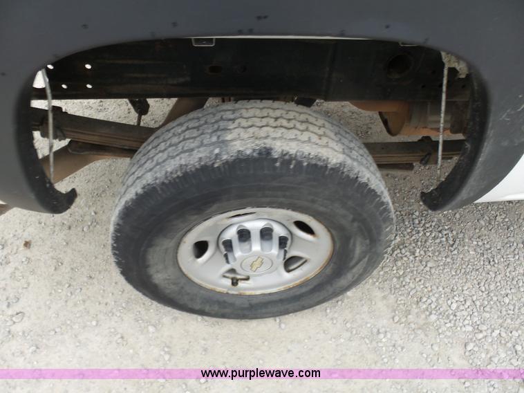 image for item K4259 2007 Chevrolet Silverado 2500 pickup truck