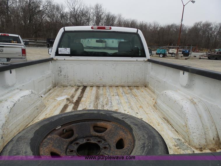 image for item K4259 2007 Chevrolet Silverado 2500 pickup truck