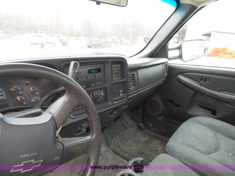 image for item K4259 2007 Chevrolet Silverado 2500 pickup truck