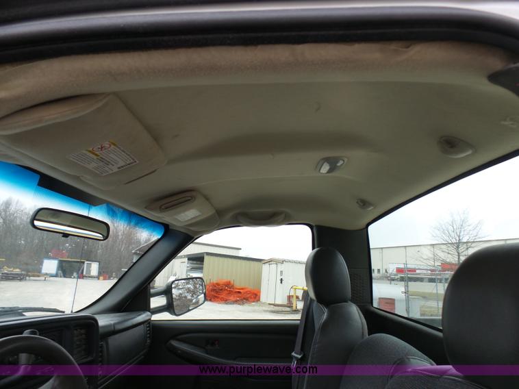 image for item K4259 2007 Chevrolet Silverado 2500 pickup truck