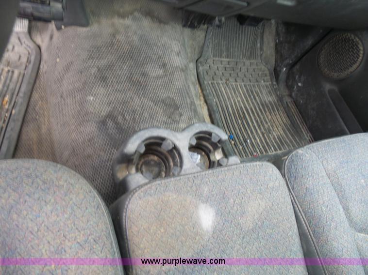 image for item K4259 2007 Chevrolet Silverado 2500 pickup truck