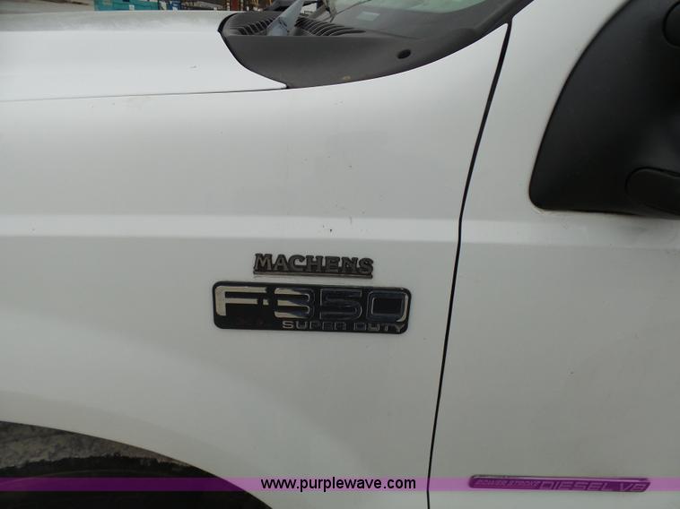 image for item K4266 1999 Ford F350 Super Duty XL flatbed pickup truck