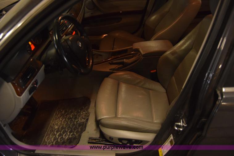 image for item K4378 2006 BMW 3-Series 330i