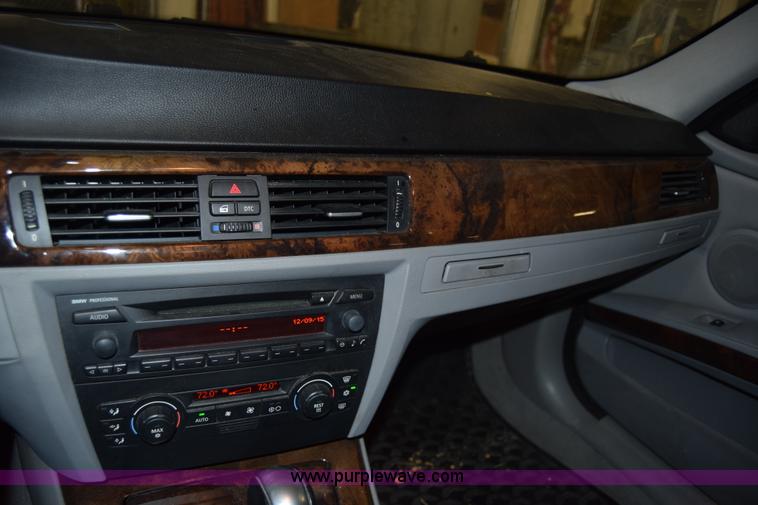 image for item K4378 2006 BMW 3-Series 330i