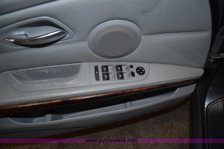 image for item K4378 2006 BMW 3-Series 330i