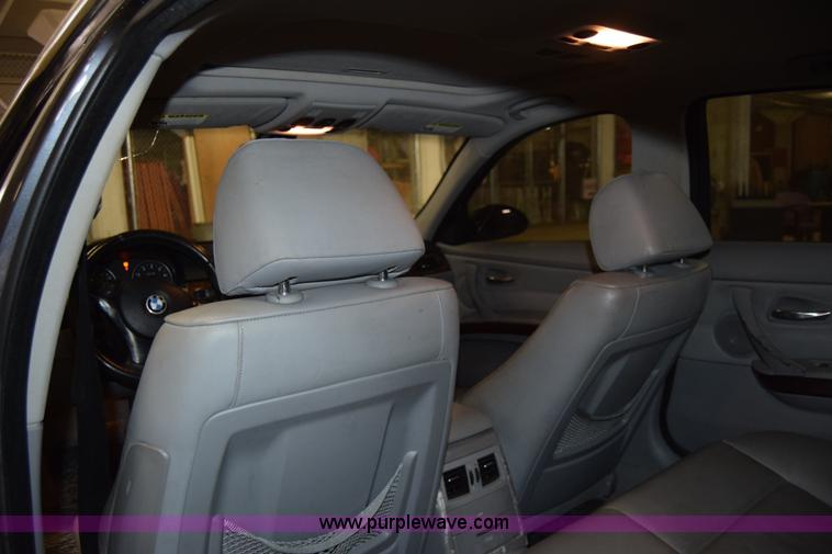 image for item K4378 2006 BMW 3-Series 330i