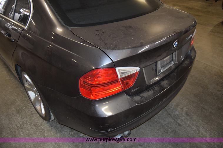 image for item K4378 2006 BMW 3-Series 330i
