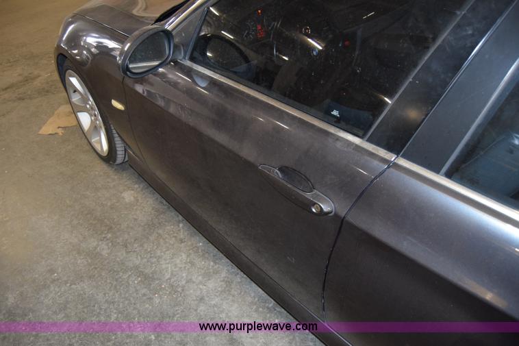 image for item K4378 2006 BMW 3-Series 330i