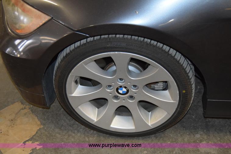 image for item K4378 2006 BMW 3-Series 330i