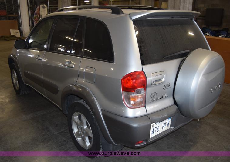 image for item K4379 2001 Toyota RAV4 SUV