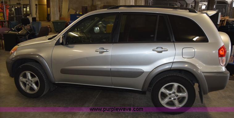 image for item K4379 2001 Toyota RAV4 SUV