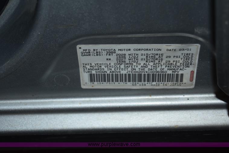 image for item K4379 2001 Toyota RAV4 SUV