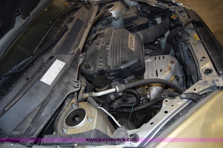 image for item K4379 2001 Toyota RAV4 SUV